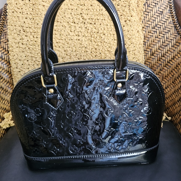Louis Vuitton Handbags - Louis Vuitton Black Patent Leather Satchel
